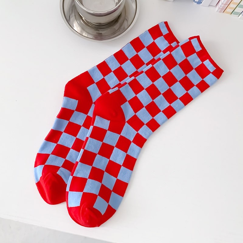 Ladies' Checkerboard Patterned Socks