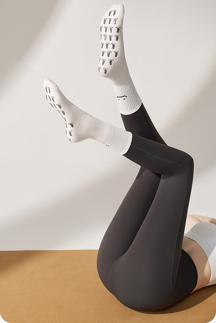 Women Non-Slip Grips Socks 3 Pairs/Pack