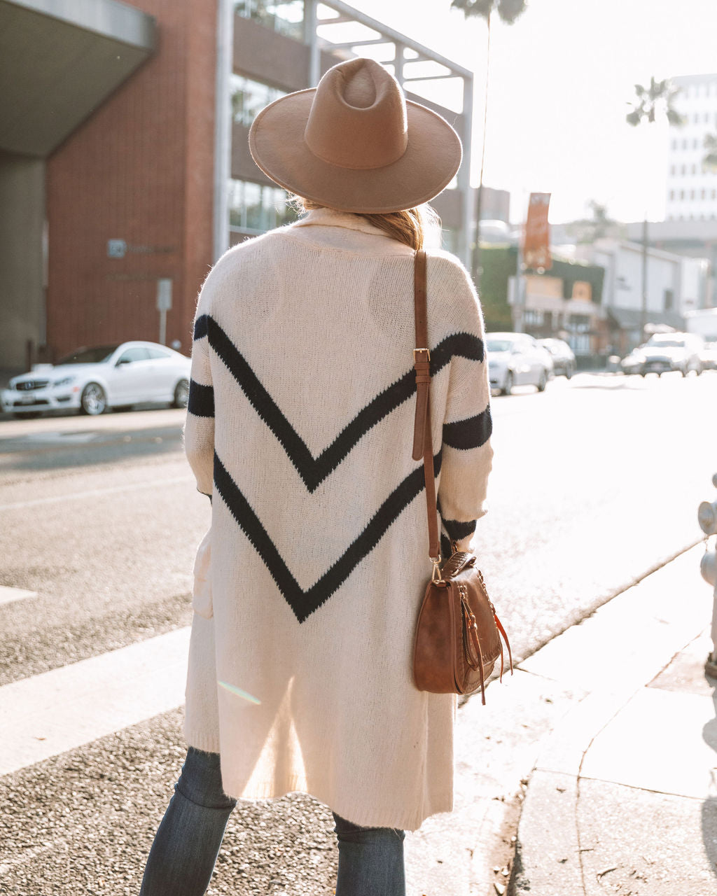 Mocha Java Pocketed Chevron Cardigan - Ivory Navy