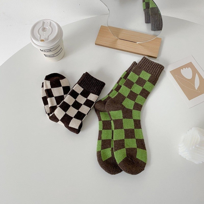Women's Checkerboard Mid Calf Socks