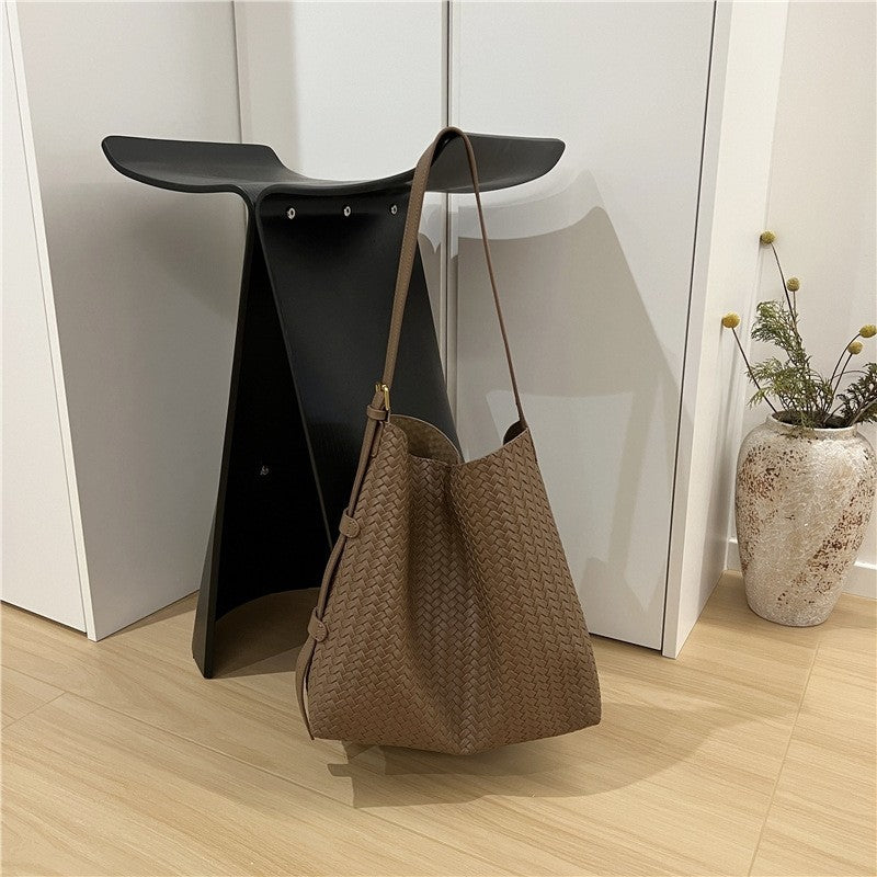 Large Capacity Single Shoulder Crossbody Woven Bag