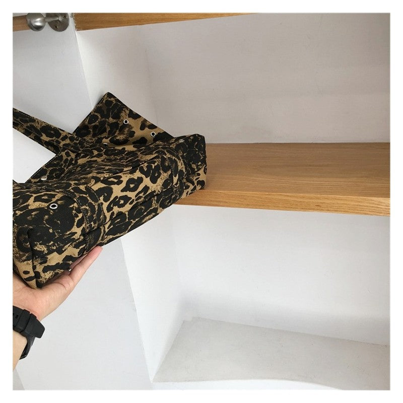 Leopard Print Large Capacity Underarm Canvas Bag