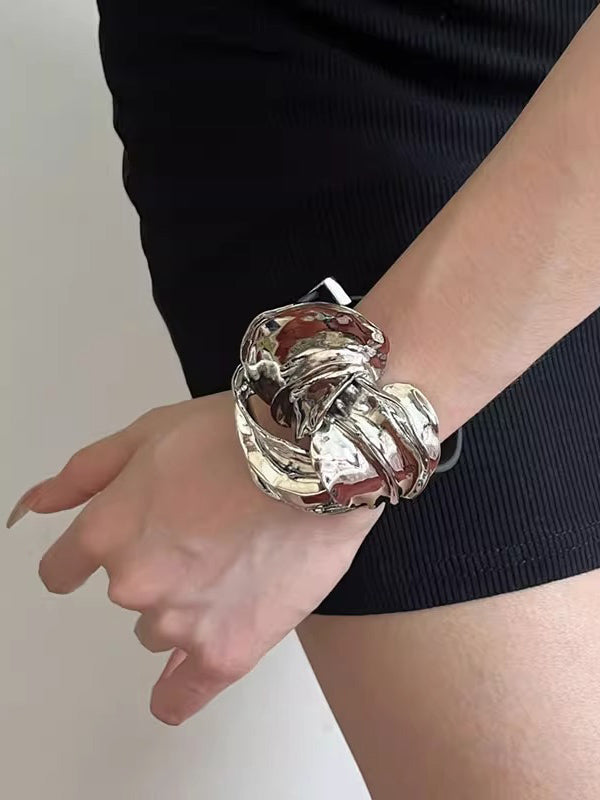 Geometric Hollow Pleated Bracelet Accessories