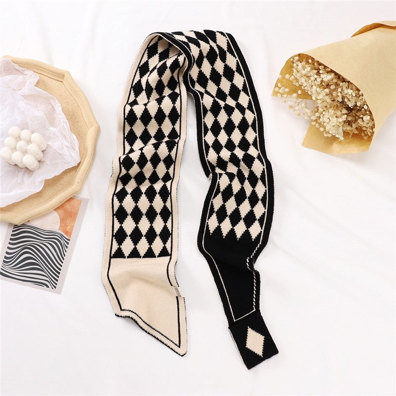 Stylish Knit Scarf With Floral Print