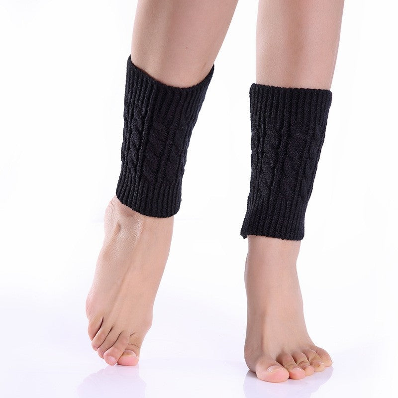 Knitted Short Socks With 8-Character Twisted Pattern