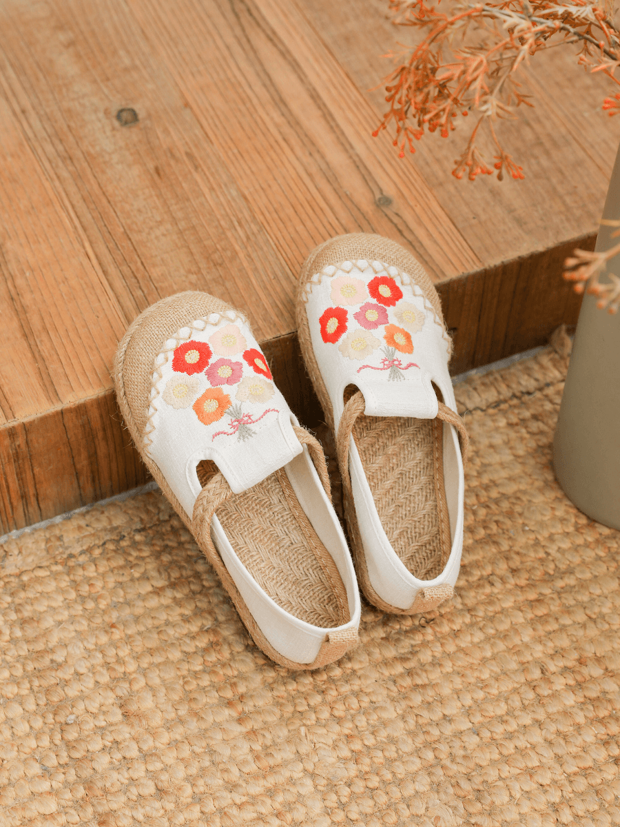 Belize Daisy Embroidered Linen Loafer - Apricot