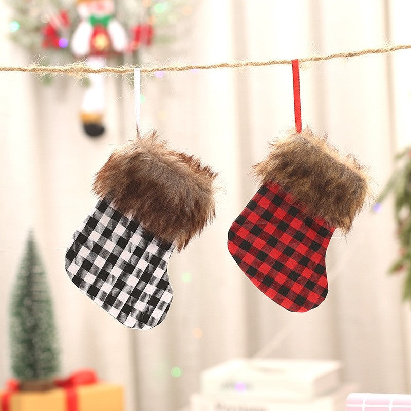 Contrast Color Plaid Plush Small Christmas Sock Gift Bag