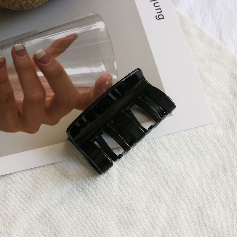 Retro Elegant Resin Hair Claw Clip