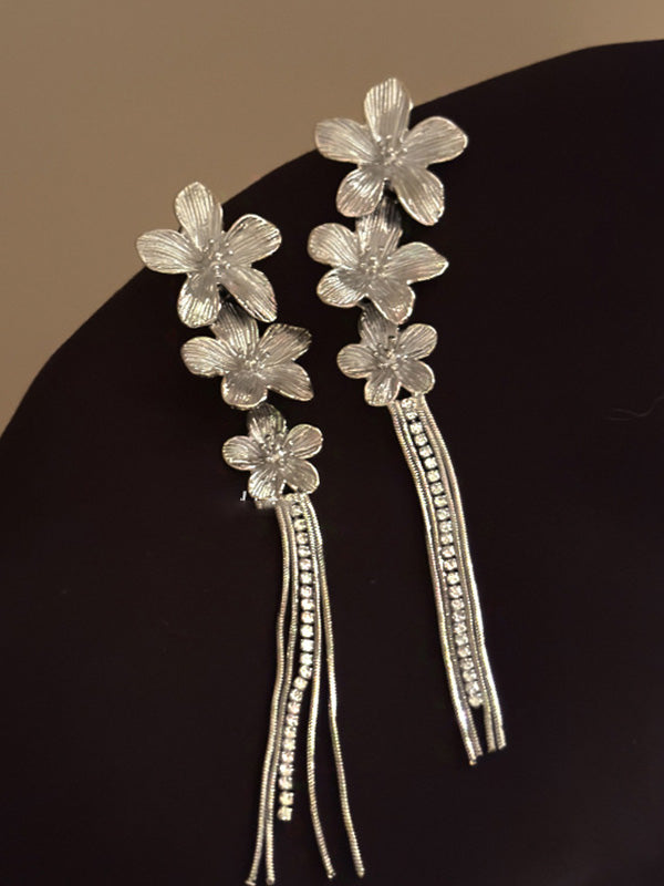 Flower Shape Tasseled Drop Earrings