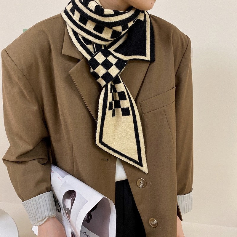 Stylish Knit Scarf With Floral Print