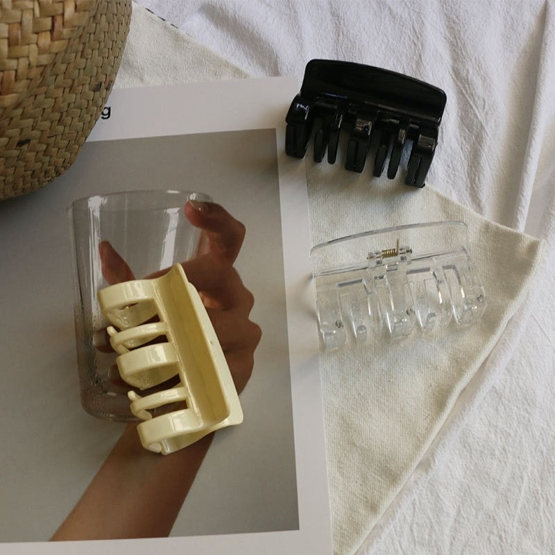 Retro Elegant Resin Hair Claw Clip
