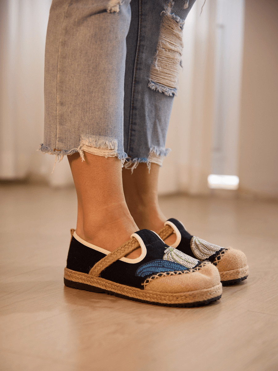 Pumpkin Kiss Embroidered Linen Loafer - Black