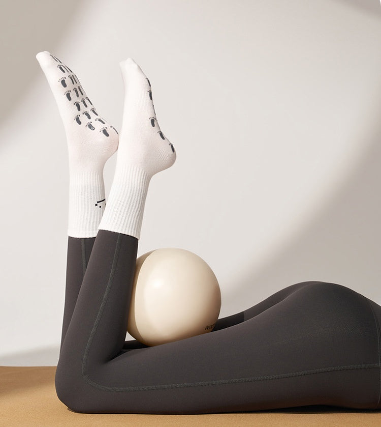 Women Non-Slip Grips Socks 3 Pairs/Pack