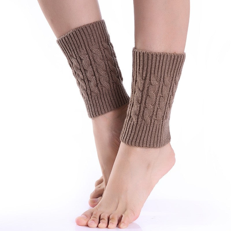 Knitted Short Socks With 8-Character Twisted Pattern