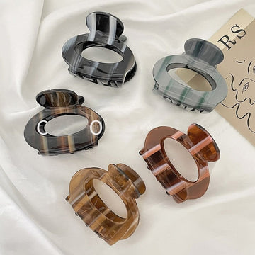 Hollowed-Out Oval Hair Claw Clip