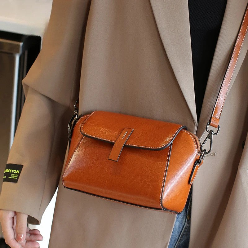 Oil Wax Cowhide Leather Crossbody Bag - Fashionable Versatile Shoulder Shell Handbag