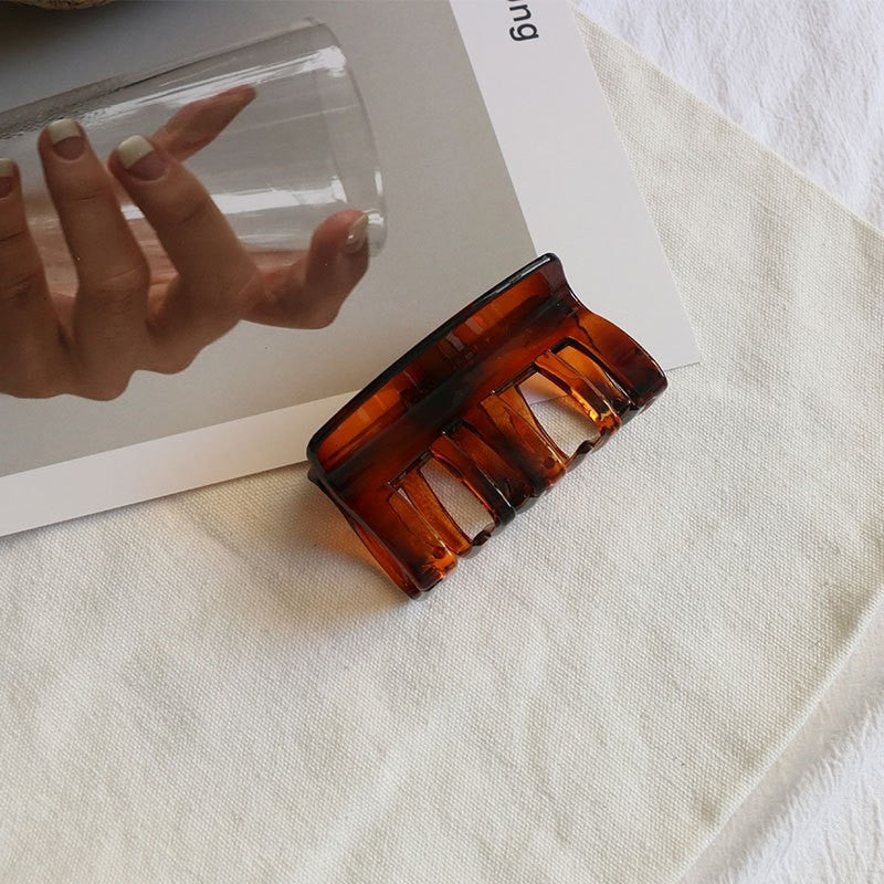Retro Elegant Resin Hair Claw Clip