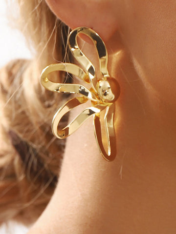 Flower Shape Drop Earrings