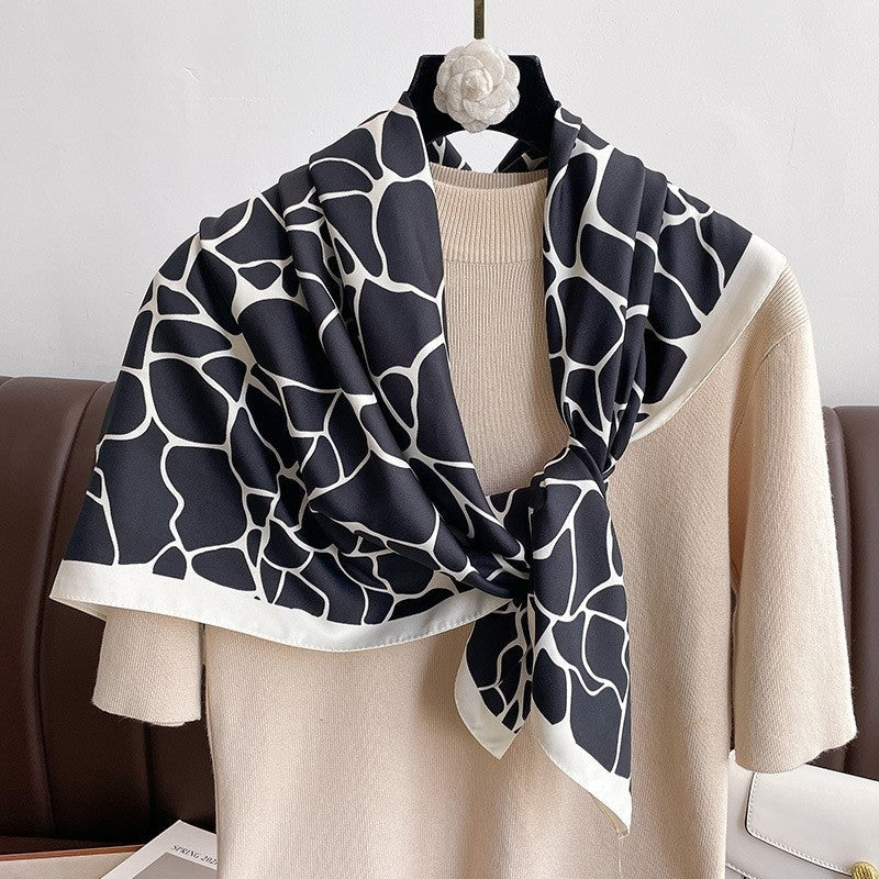 Geometric Twill Print Scarf