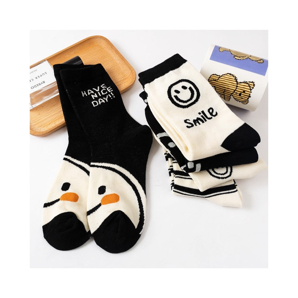 Cute Cartoon Smile Face  Medium Tube Cotton Socks