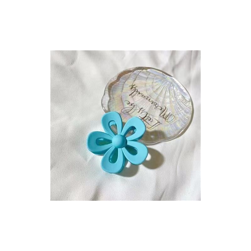 Flower Hollow Solid Color Claw Clip