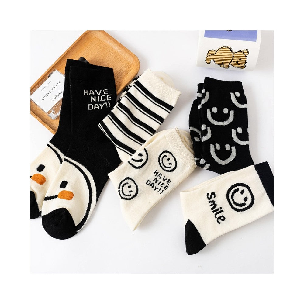 Cute Cartoon Smile Face  Medium Tube Cotton Socks