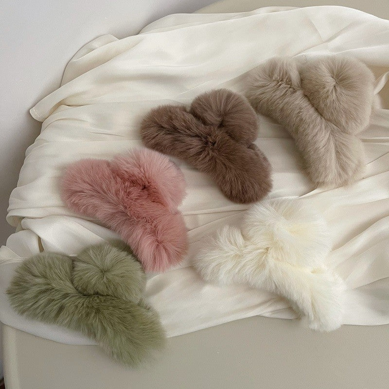 Fashion Solid Furry Hair Claw Clip