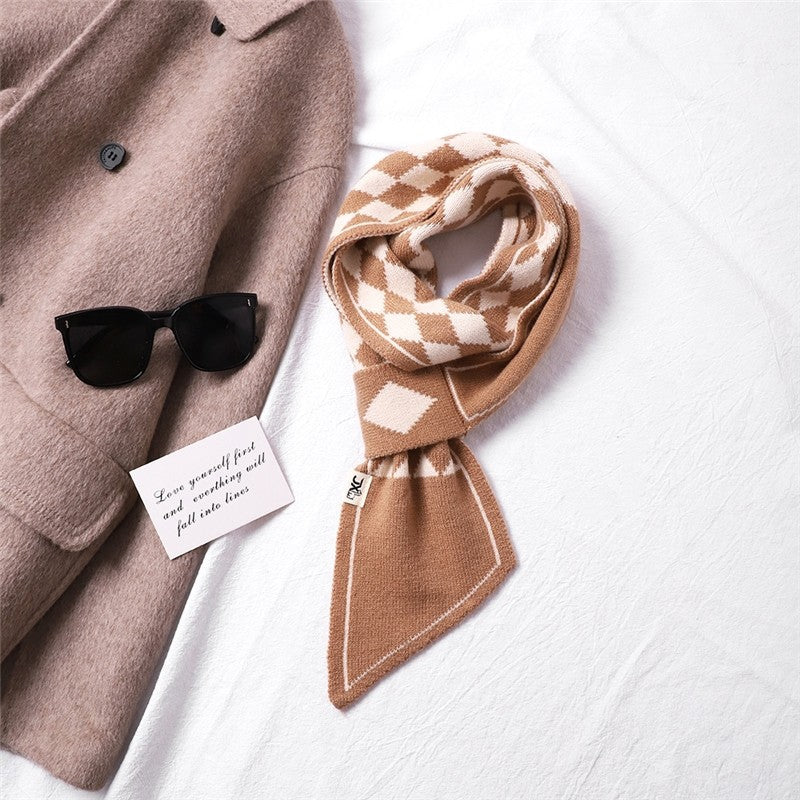 Stylish Knit Scarf With Floral Print