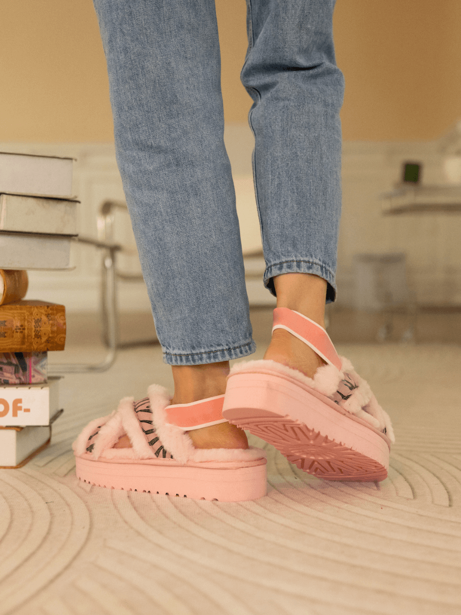 Roar Wool Lined Criss-Cross Strap Slipper - Pink