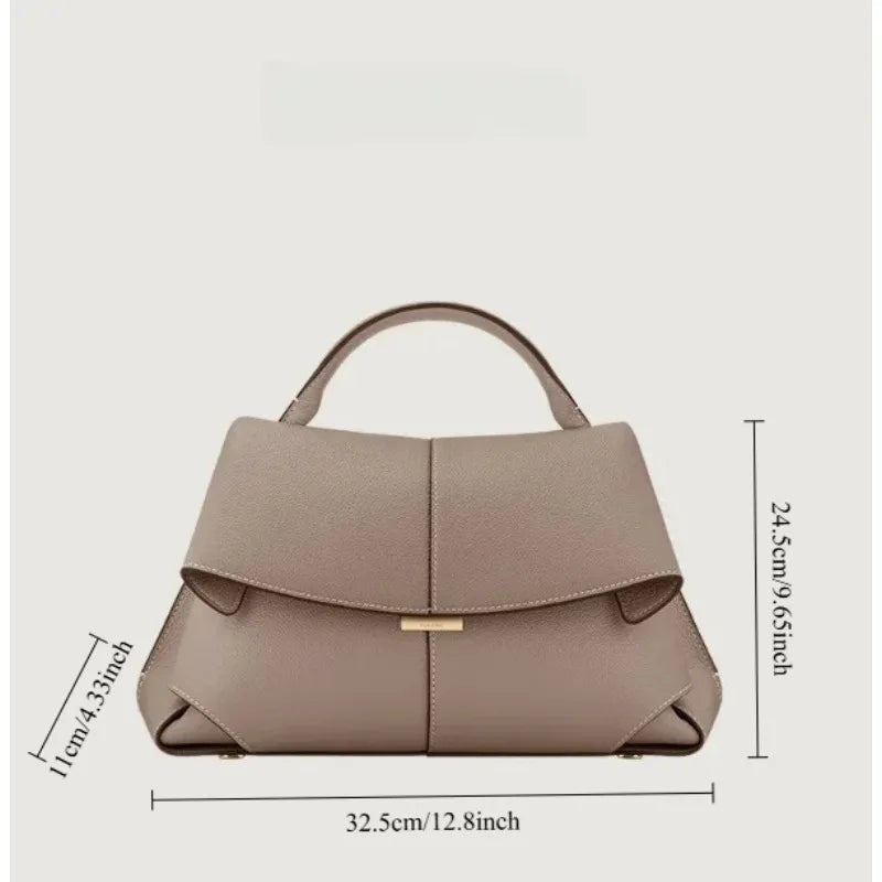 High-End Luxury Leather Smile Bag Designer Handbag with Pleated Design