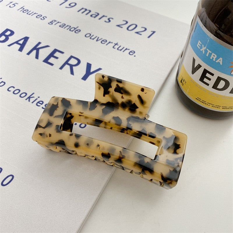 Color-Block Tie-Dye Claw Clip