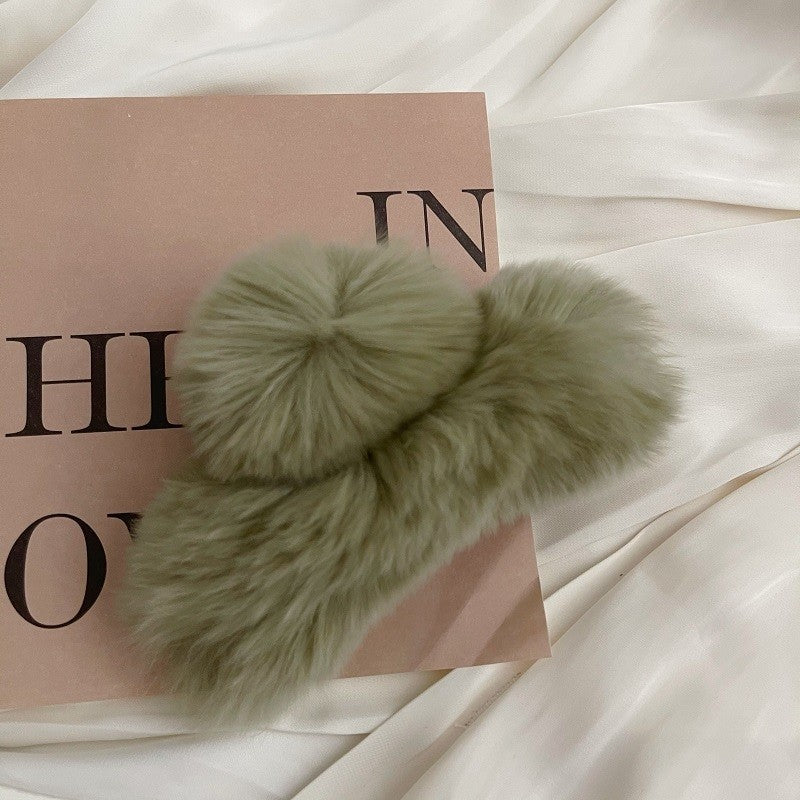 Fashion Solid Furry Hair Claw Clip