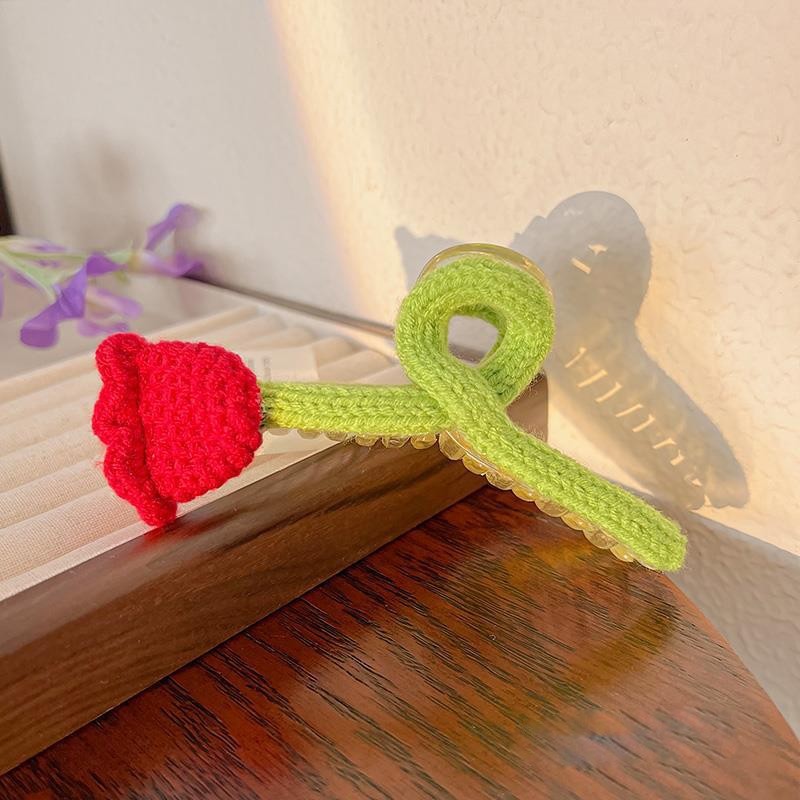 Knitted Tulip Hair Claw Clip