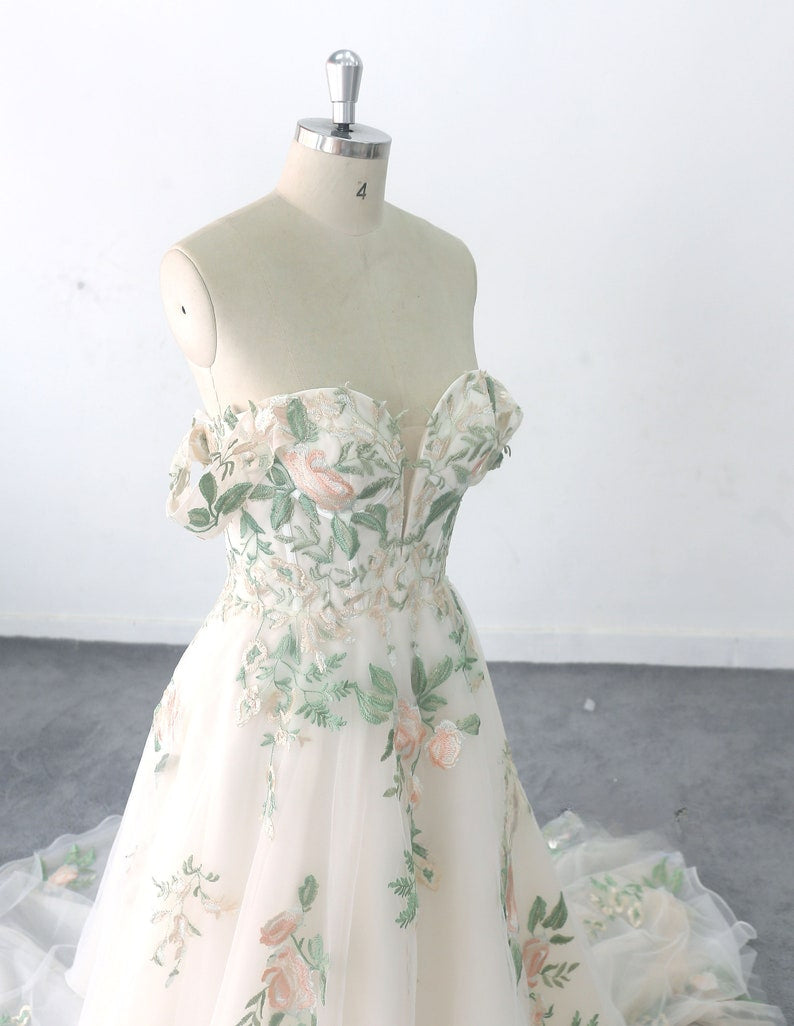 Romantic Forest Fairy Green Colorful Lace Wedding Dresses