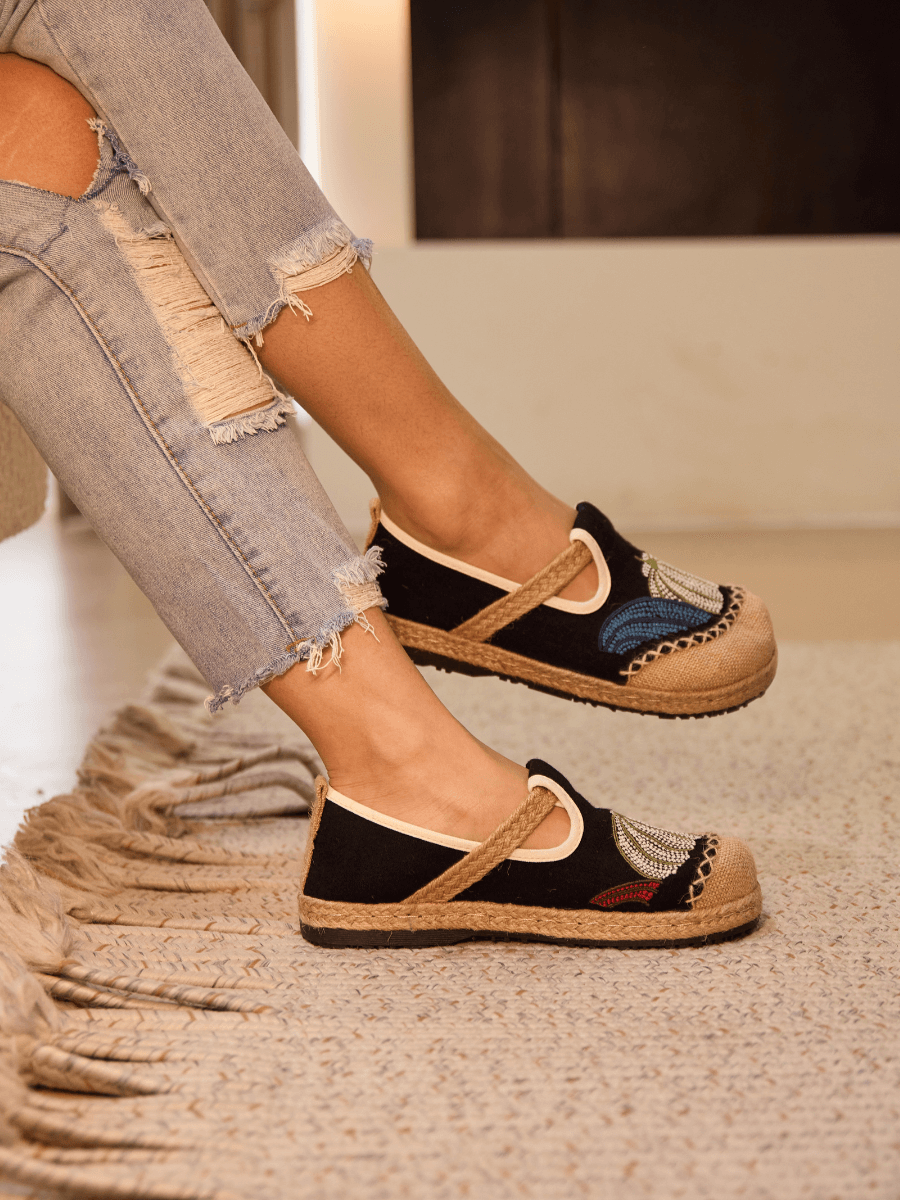Pumpkin Kiss Embroidered Linen Loafer - Black