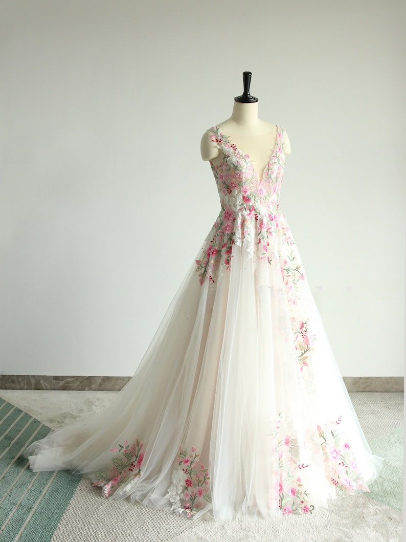 Elegant Pink Flower Lace Wedding Dresses