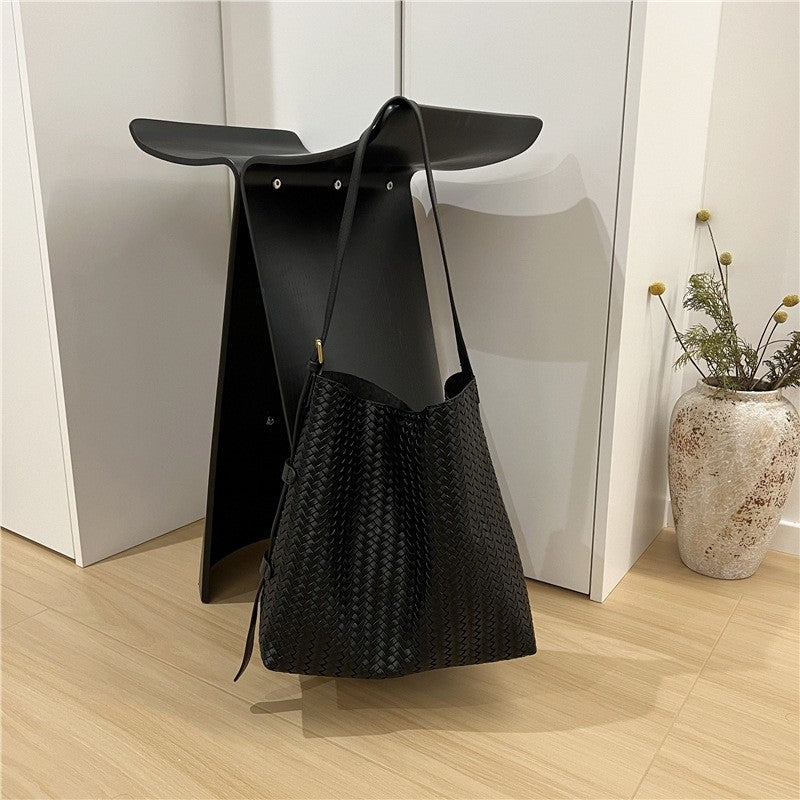 Large Capacity Single Shoulder Crossbody Woven Bag