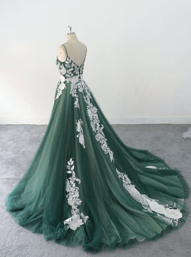 Fairy Dark Green Lace Wedding Dresses