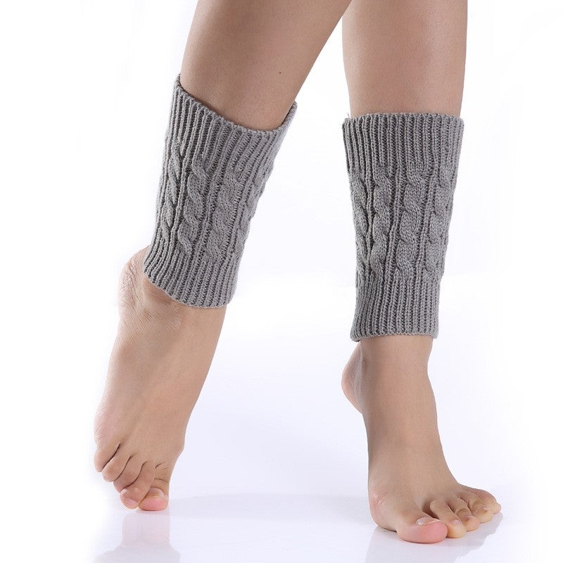 Knitted Short Socks With 8-Character Twisted Pattern