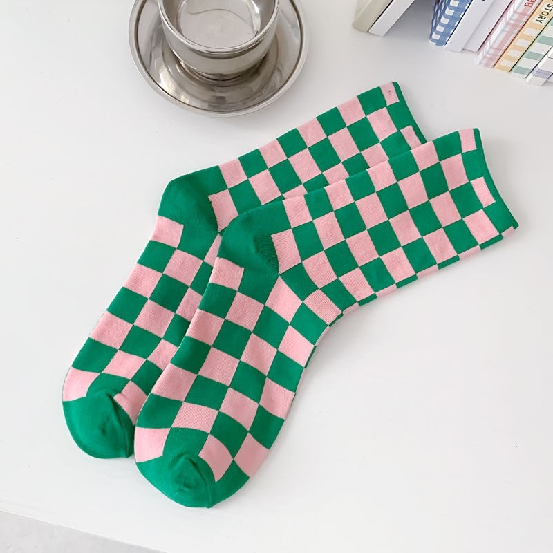 Ladies' Checkerboard Patterned Socks