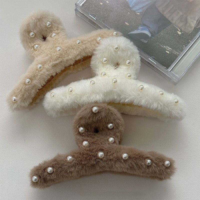 Furry Pearl Large Hair Claw Clip