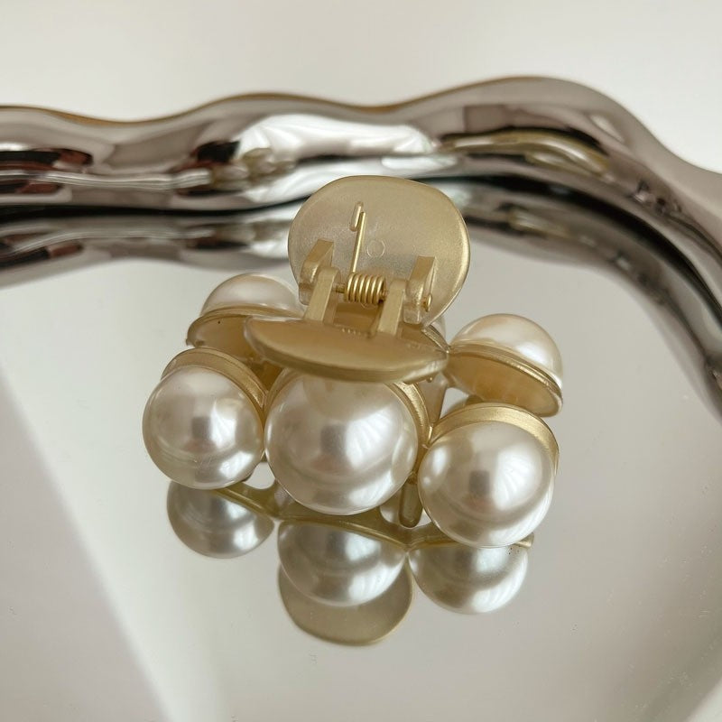 Vintage Metallic Pearl Hair Claw Clip