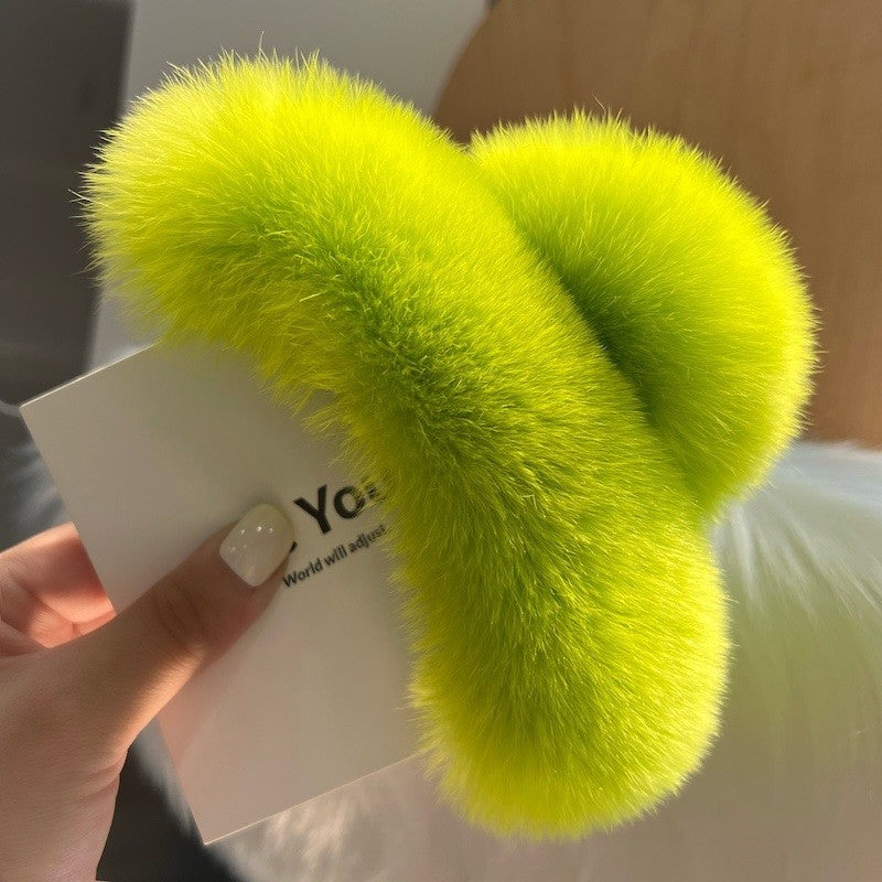 Trendy Large Furry Hair Claw Clip