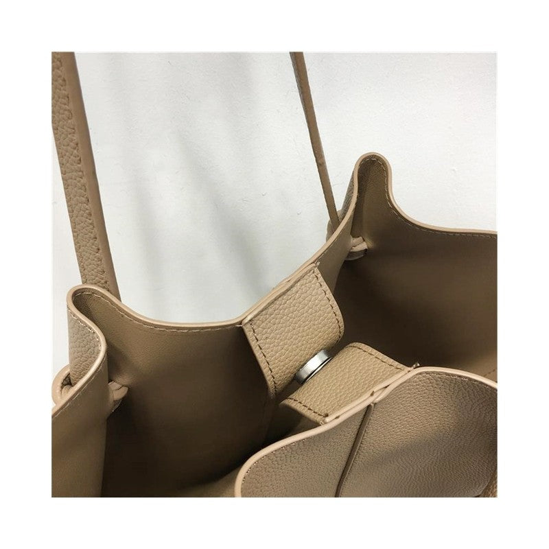 Vintage Litchi Grain Large Capacity Winged Bag