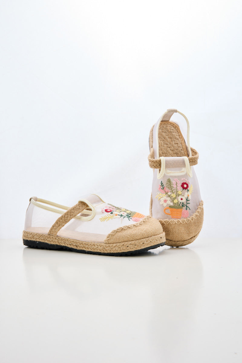Gracelynn Floral Embroidered Mesh Loafer