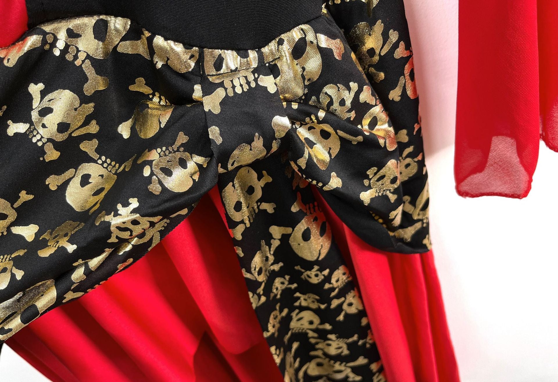 Women's Plus Size Pirate Costume - Halloween & Cosplay Roleplay Outfit