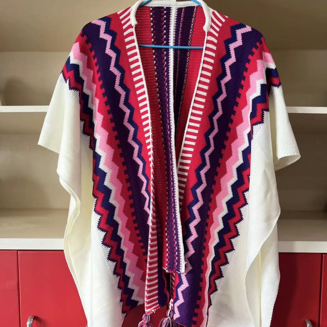 Bohemian Tassel Knit Cape – Free-Spirited & Stylish