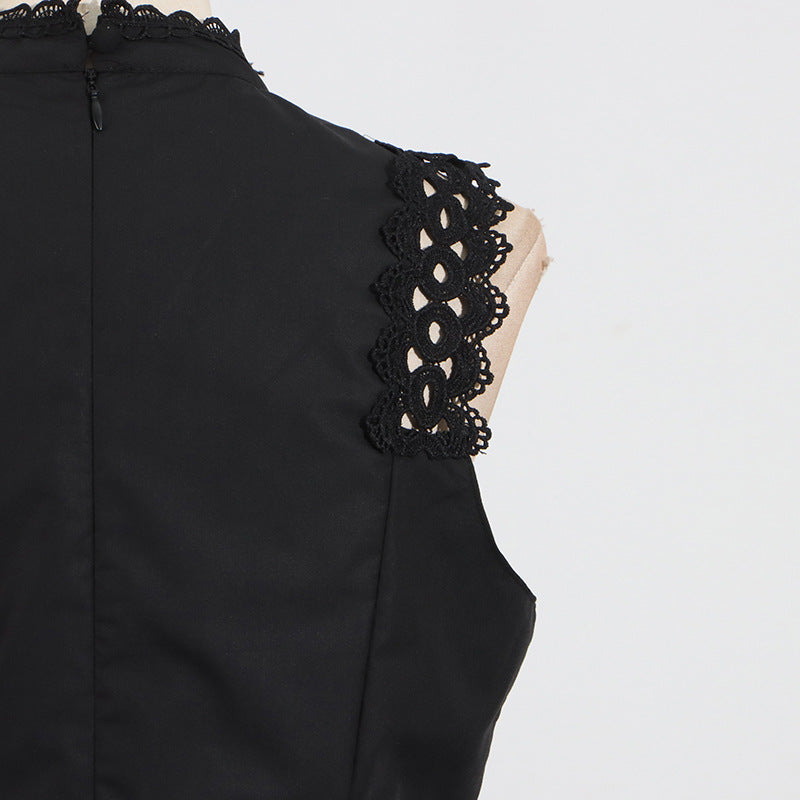 Designed Women's Vintage-Inspired Sleeveless Lace Trimmed Summer Dress