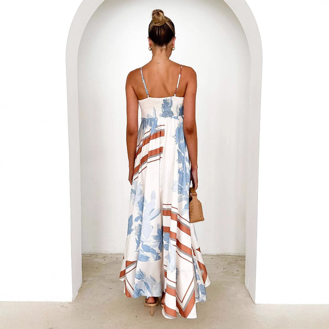 Women's Summer Fashion Print Backless Halter High-Waisted Flowy Dress