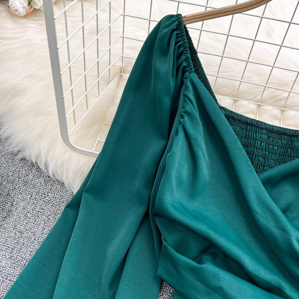 V-Neck Ruffle Bubble Sleeve Cropped Top